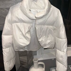 Elegant Women's White Puffer Jacket